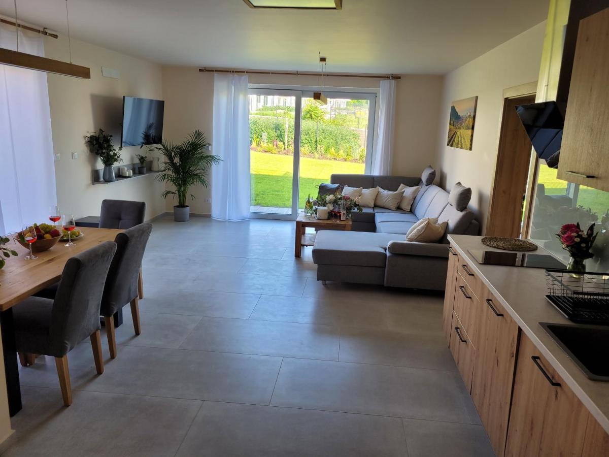 Zamek Na Dlani Mikulov Apartman Kültér fotó